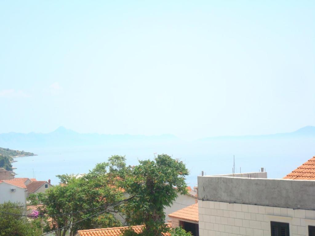 Apartments Mila Bol Cameră foto