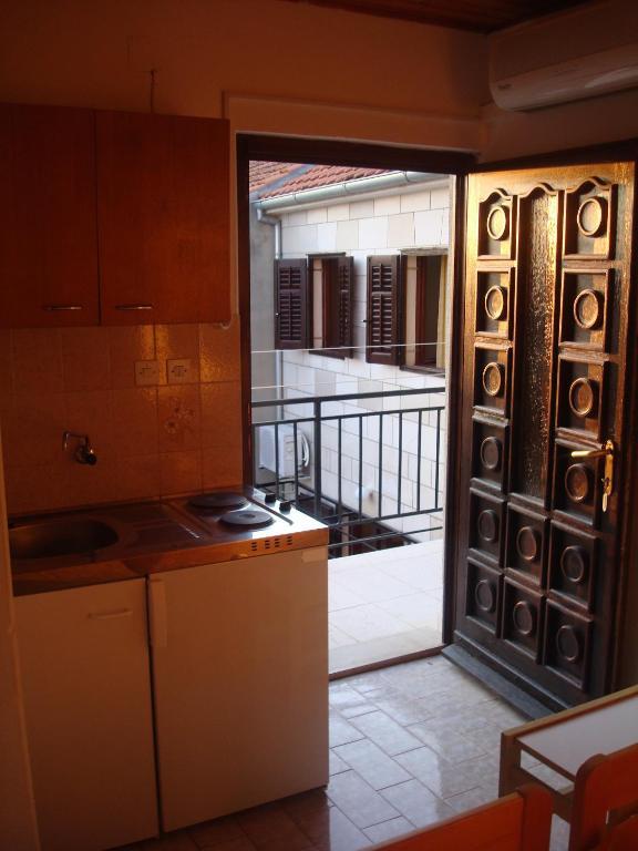 Apartments Mila Bol Cameră foto