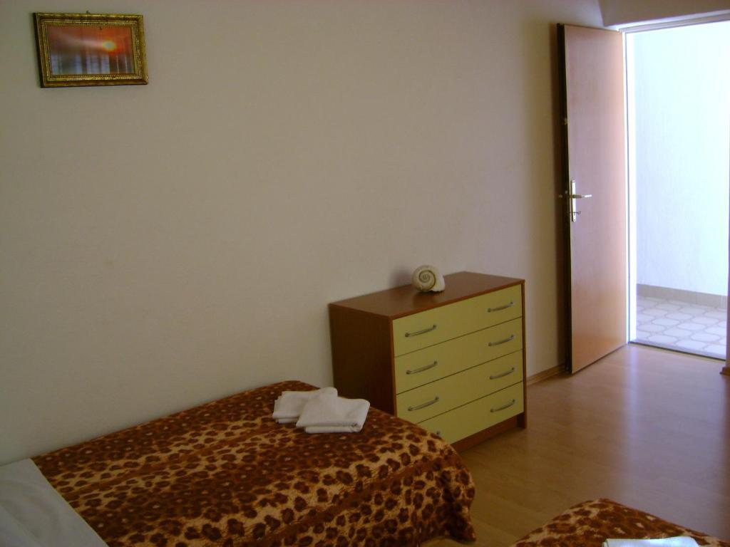 Apartments Mila Bol Cameră foto