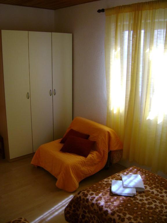 Apartments Mila Bol Cameră foto