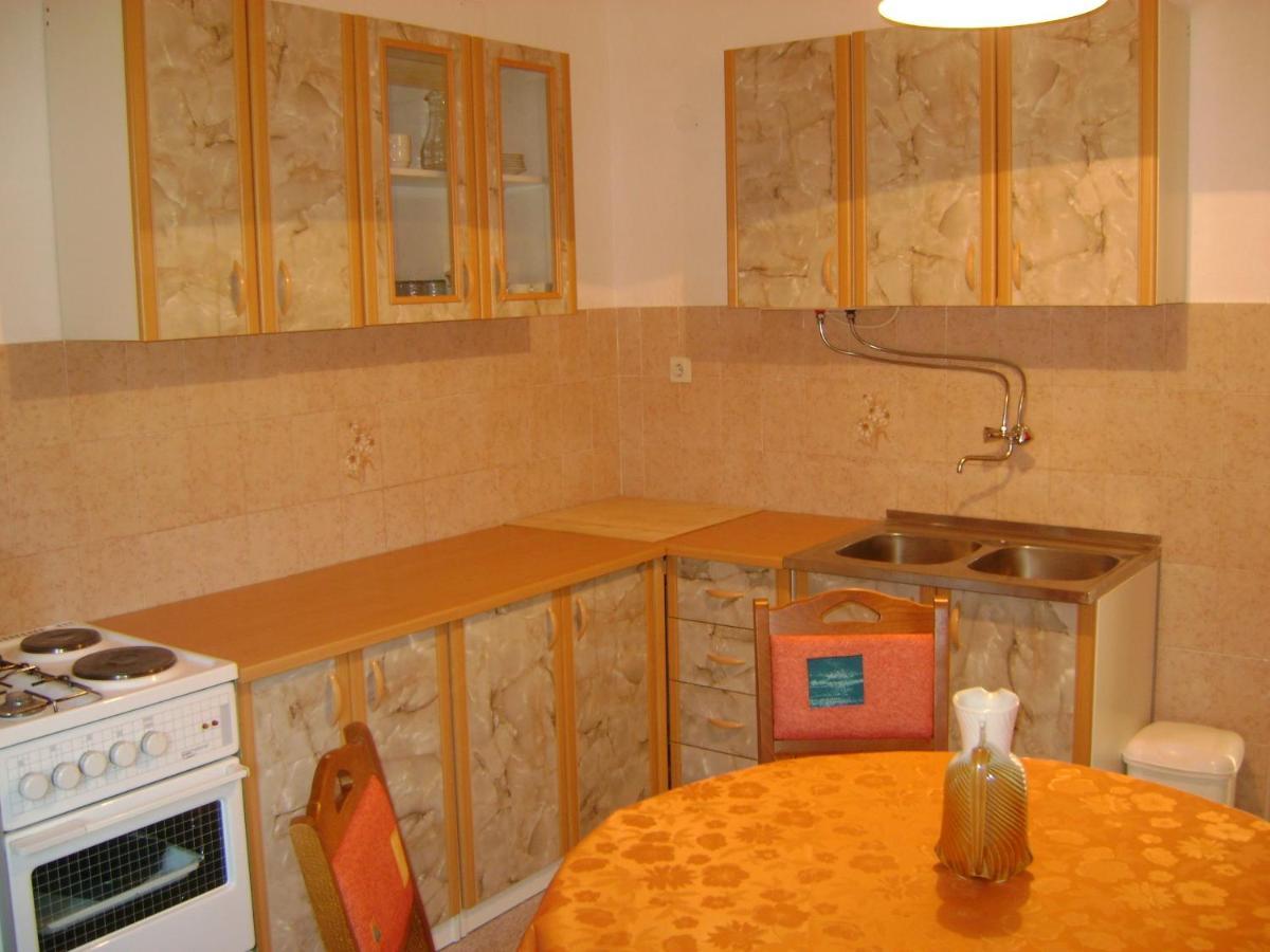 Apartments Mila Bol Cameră foto